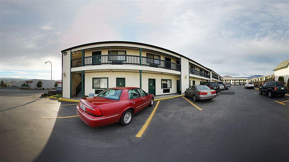 Travelodge By Wyndham Wenatchee Εξωτερικό φωτογραφία