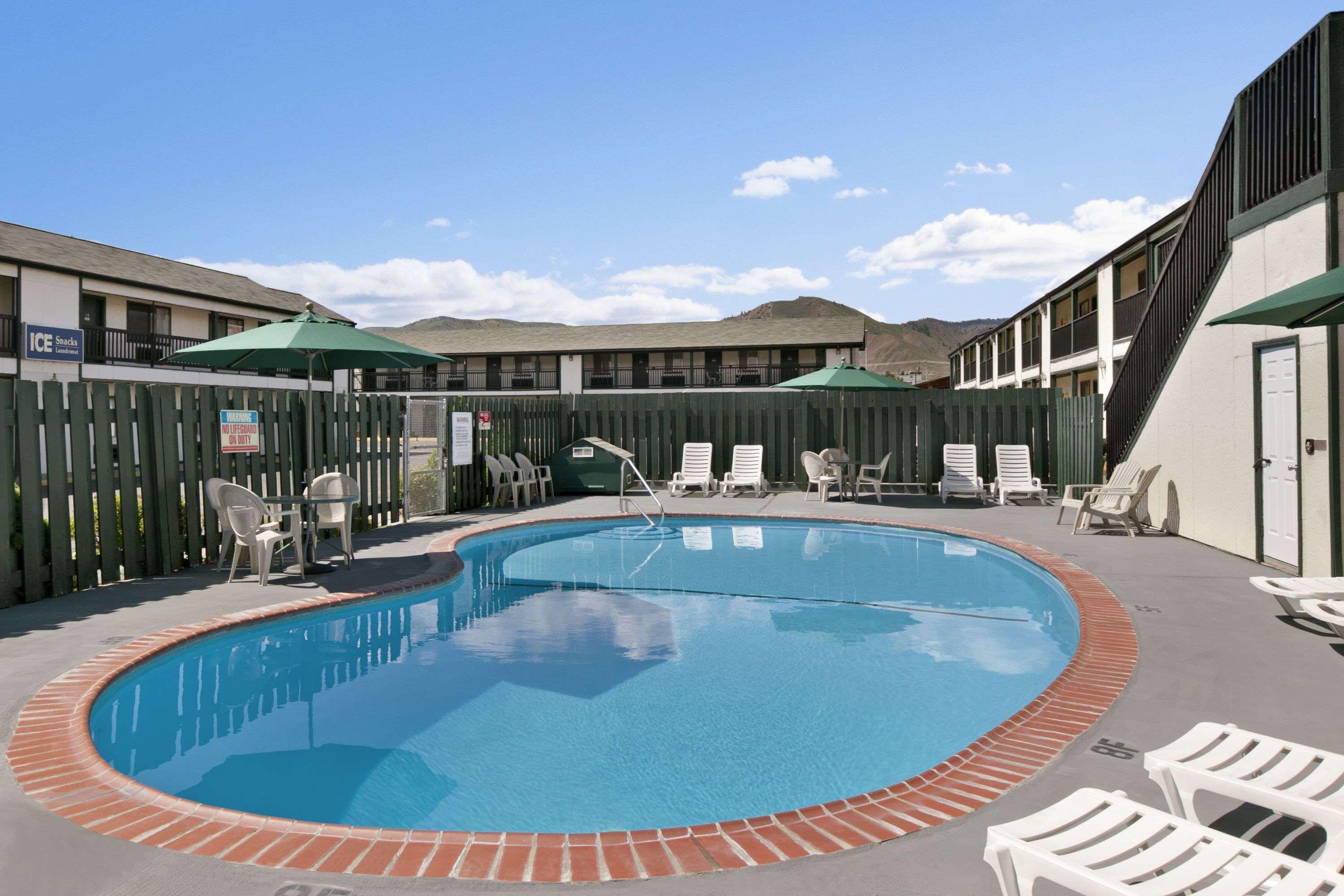 Travelodge By Wyndham Wenatchee Εξωτερικό φωτογραφία