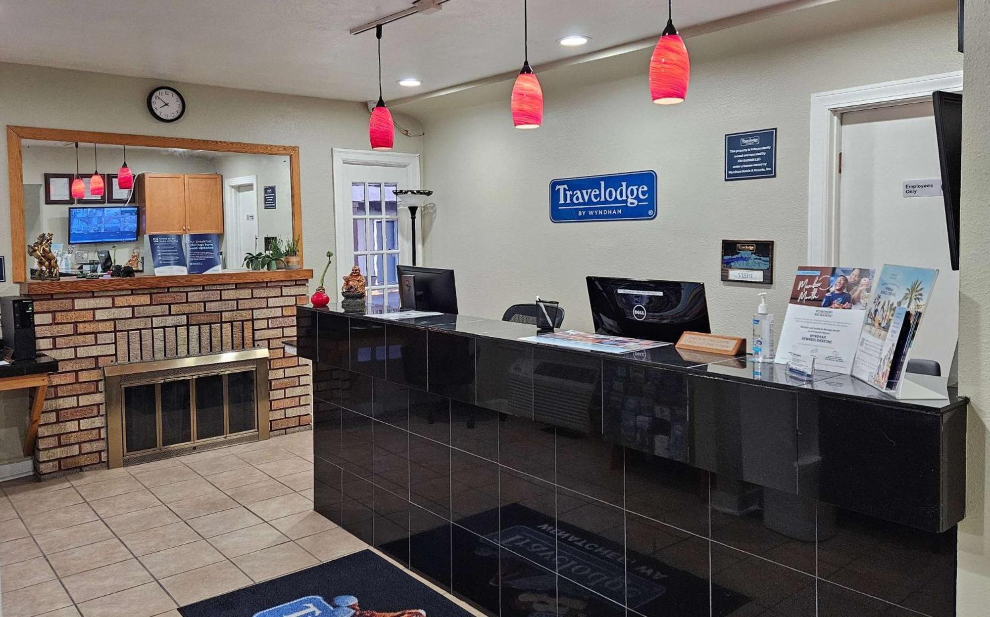 Travelodge By Wyndham Wenatchee Εξωτερικό φωτογραφία