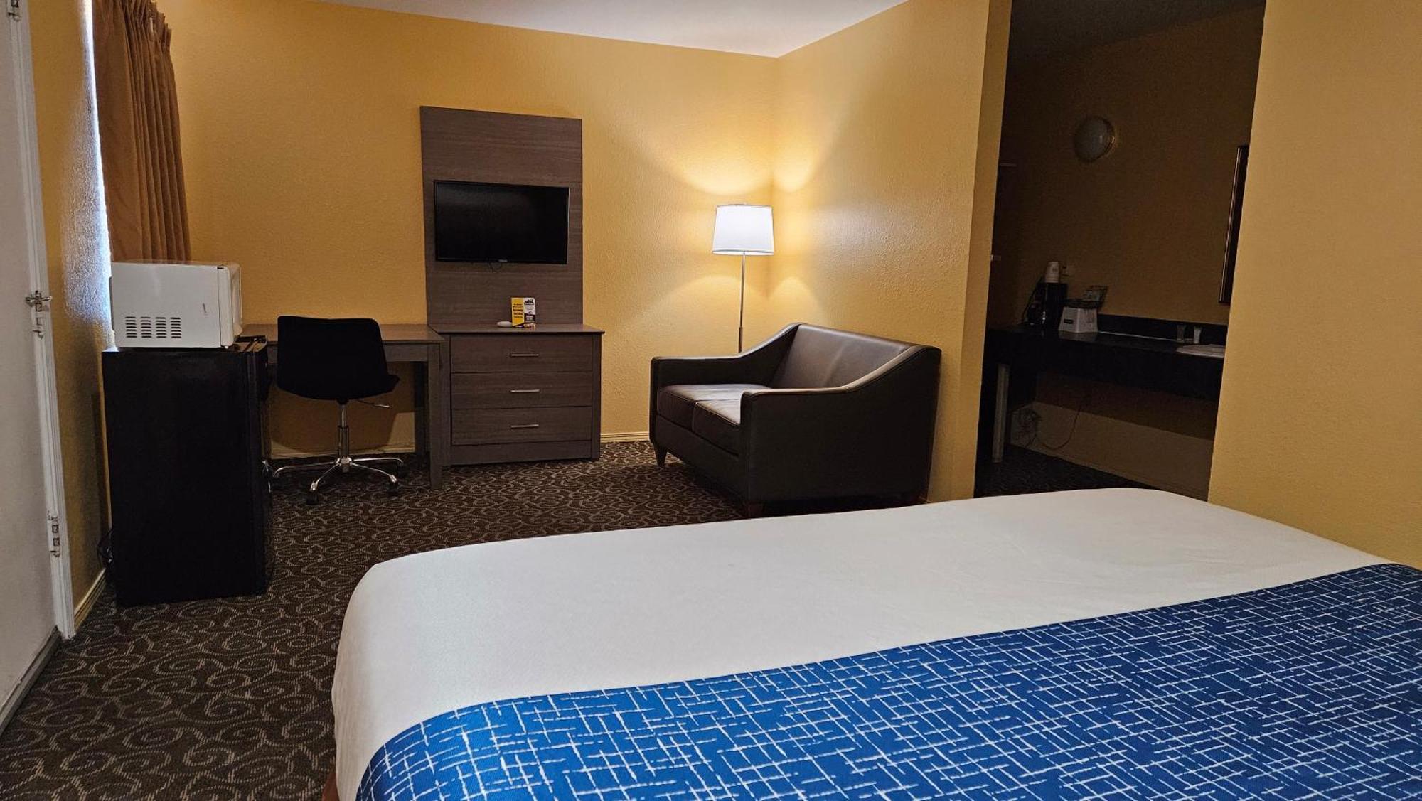 Travelodge By Wyndham Wenatchee Εξωτερικό φωτογραφία